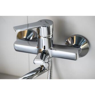 BARON Badewanne-Wandarmatur, Abstand 100mm, mit schwenkbarem Einlauf, Chrom